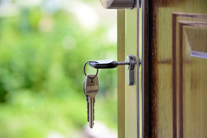 A2B Locks are able to provide local locksmiths in Audenshaw to repair your broken locks. 